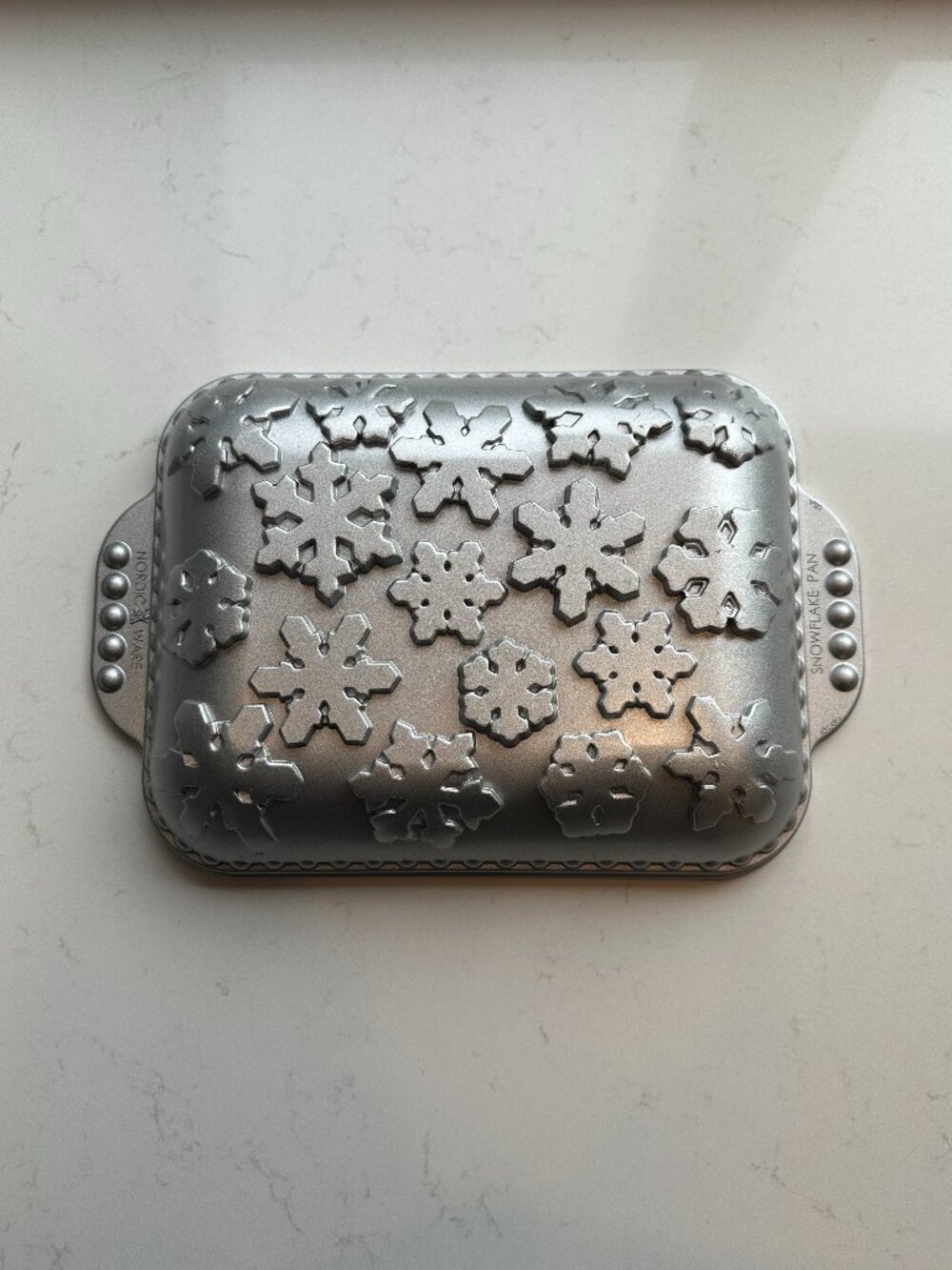 Nordic Ware Snowflake Cake Pan
